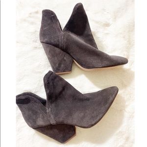 New - 🔥Chocolate brown Splendid Suede leather Bootie